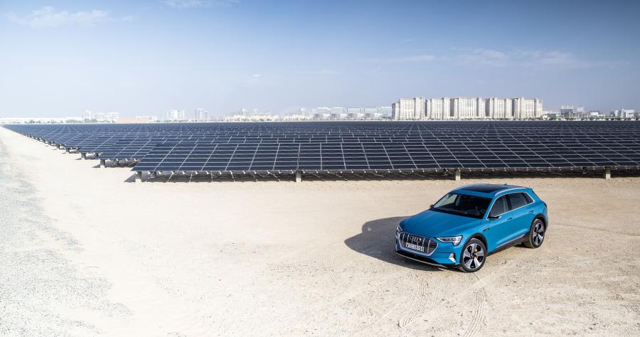  Audi e-tron 55 Quattro 2019 года  (WW) (фото 288 из 452)